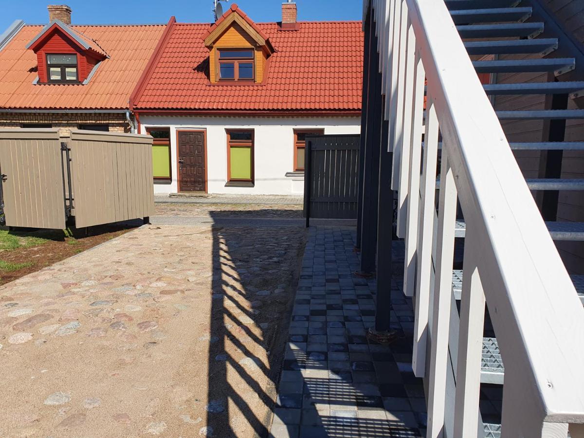Kk Apartment Ventspils Exteriör bild